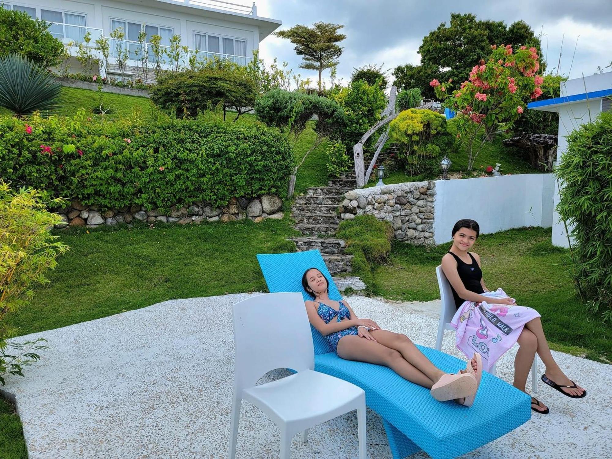 1888 Beach Resort Dumaguete City Exteriér fotografie