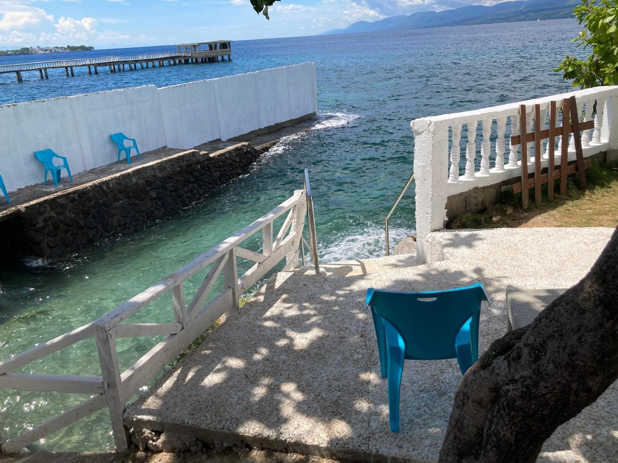 1888 Beach Resort Dumaguete City Exteriér fotografie